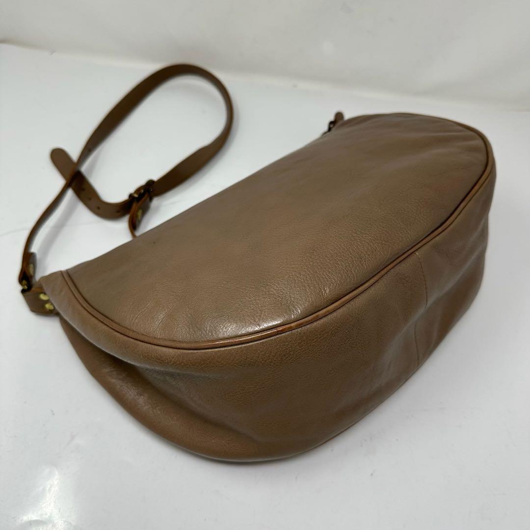 【美品】 イルビゾンテ ショルダーバッグ レザー 保存袋付き