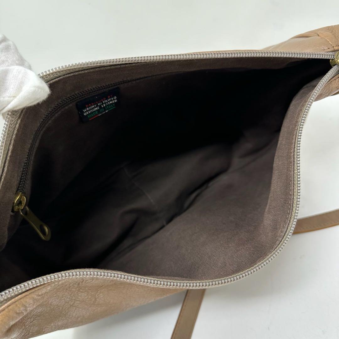 【美品】 イルビゾンテ ショルダーバッグ レザー 保存袋付き