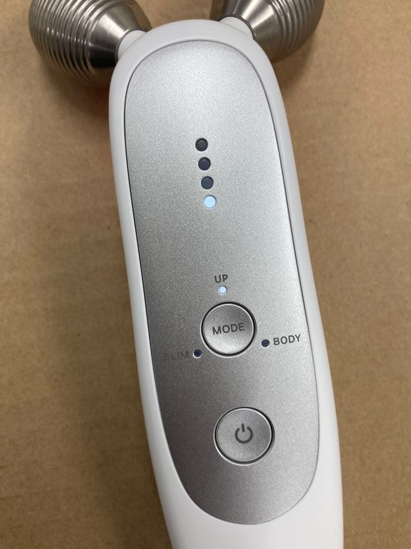 美顔器 AGE-R メディキューブ　EMSショット