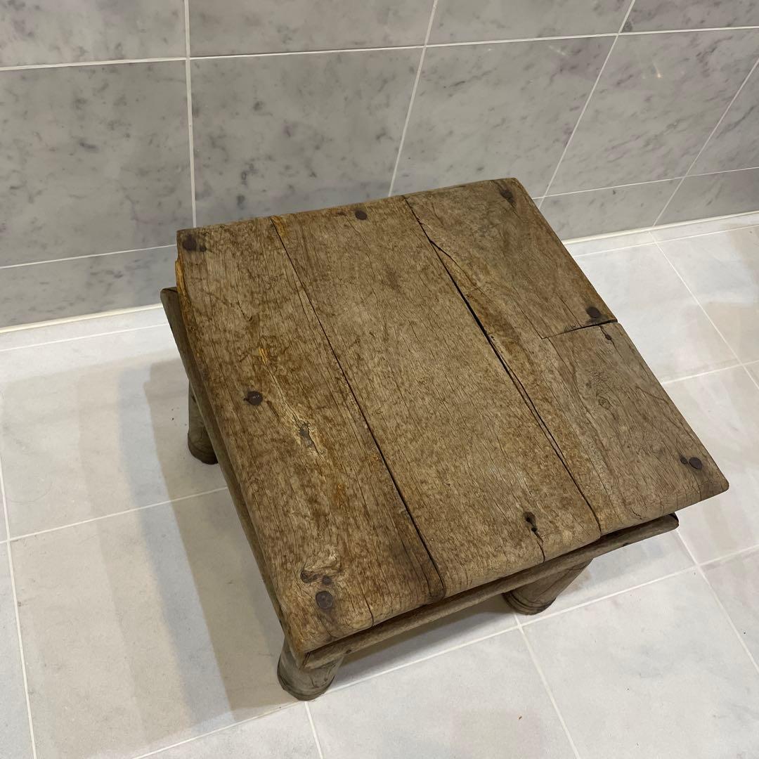 ベルギー　アントワープ　テーブル？　イス？　アイアン　インダストリアルサビ