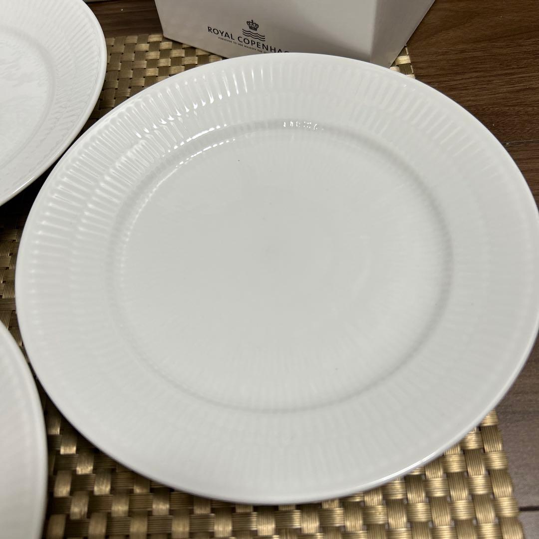 美品✨ロイヤルコペンハーゲン ホワイトフルーティッド19 cm x 4 pcs