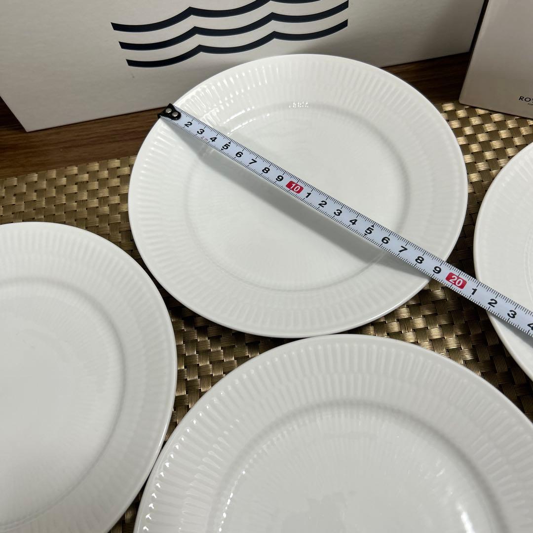 美品✨ロイヤルコペンハーゲン ホワイトフルーティッド19 cm x 4 pcs