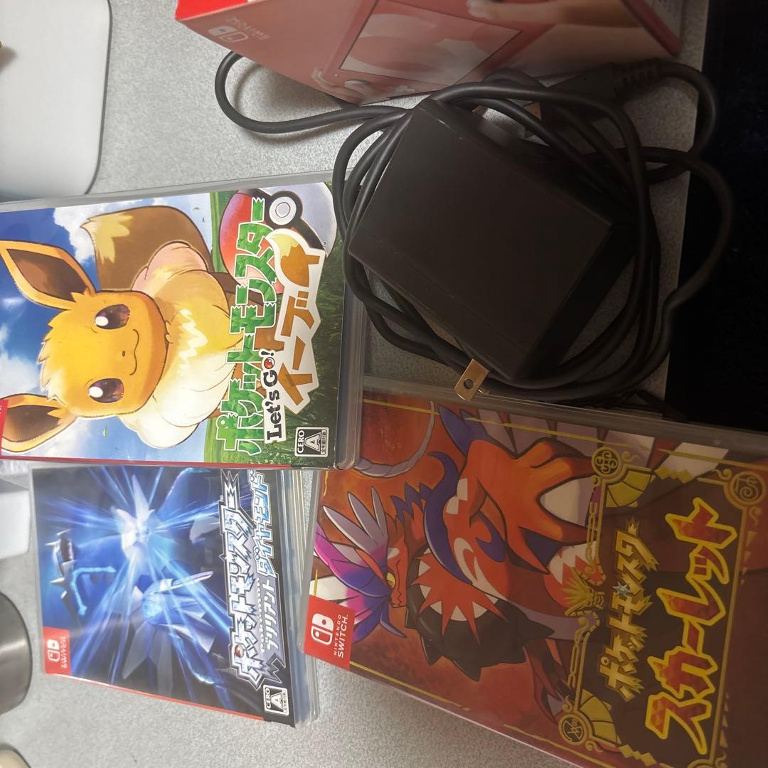 Nintendo Switch Lite ピンク 本体箱付き、ゲーム付きポケモン