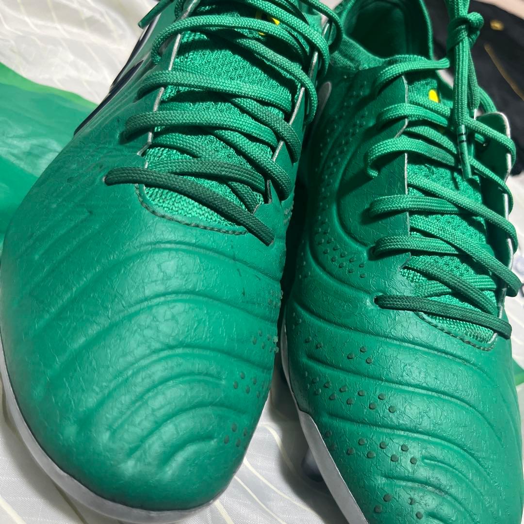 Nike Tiempo サッカーシューズ 緑色