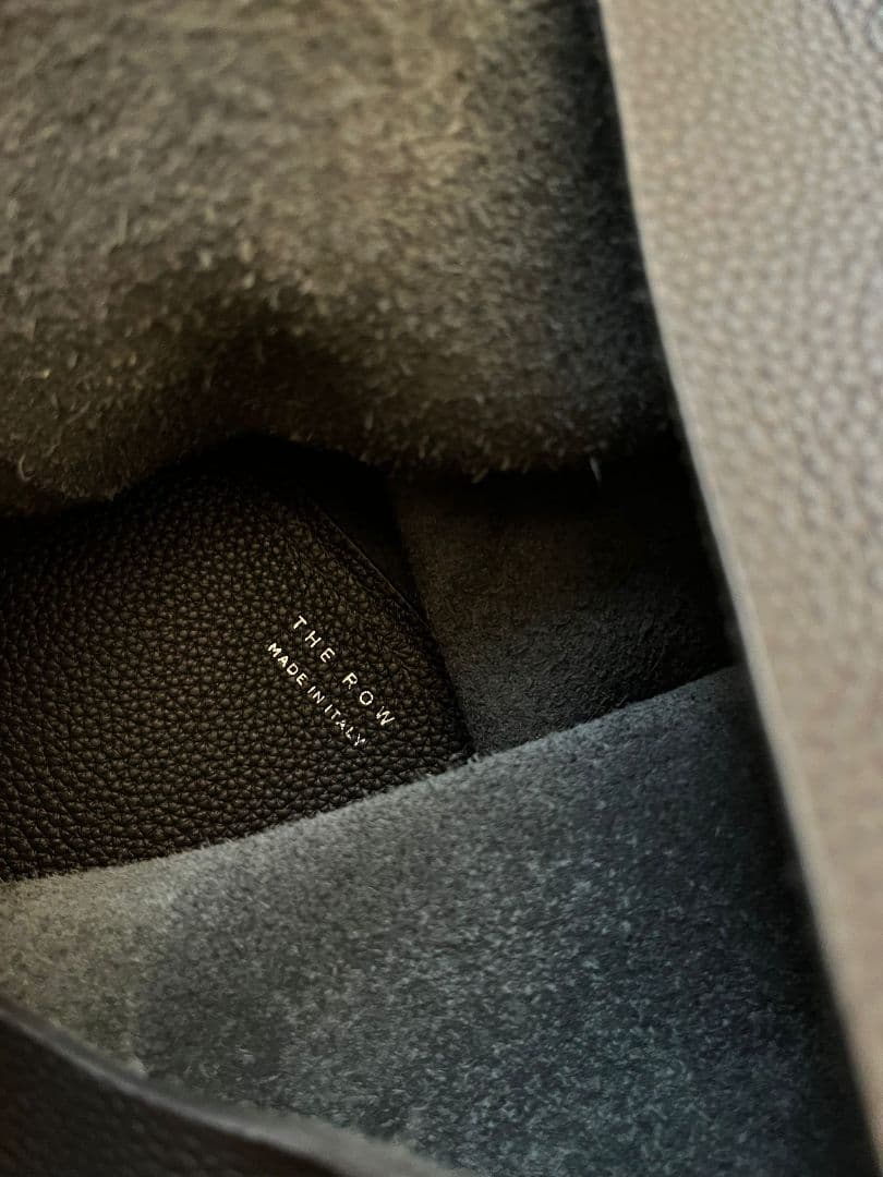 the row bindle three black ザ ロウ