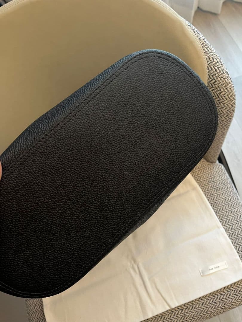 the row bindle three black ザ ロウ