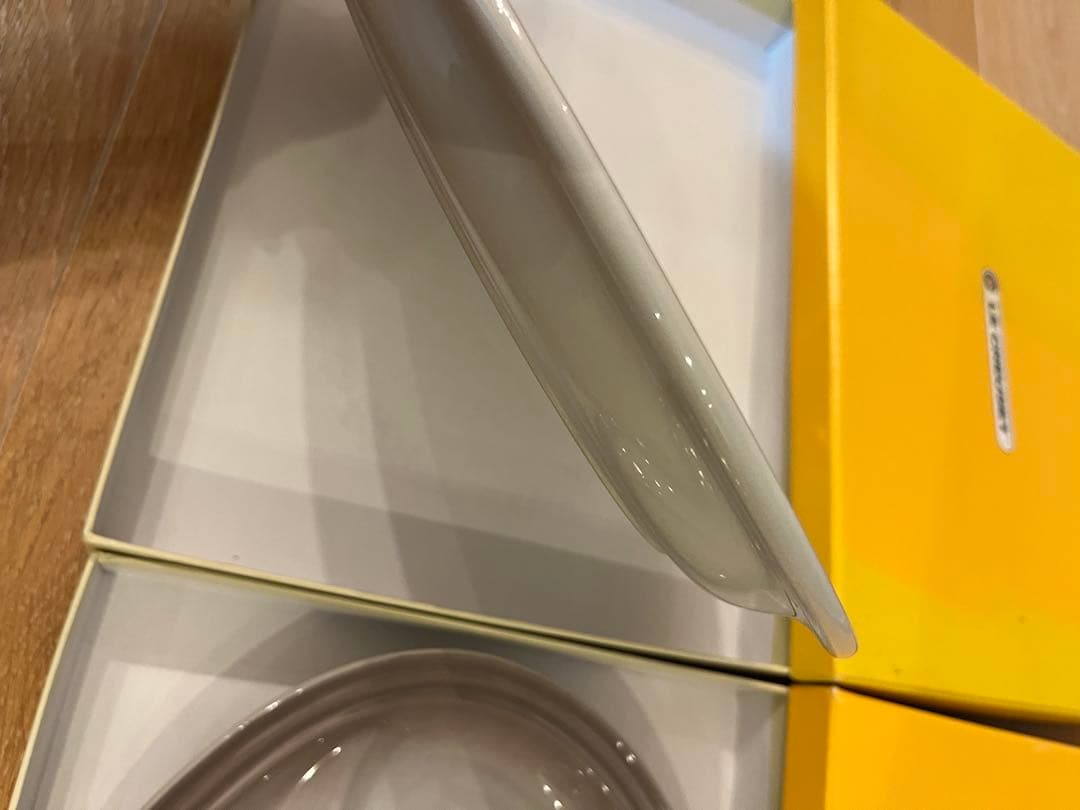 新品未使用　LE CREUSET グレー 皿 マルチオーバルプレート　2枚セット