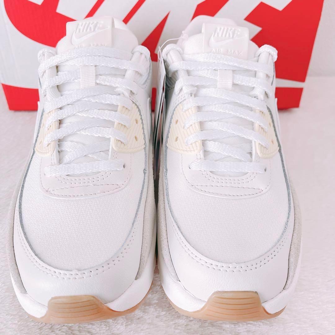 新品未使用❣️ ナイキ エア マックス 90 LV8 ホワイト スニーカー★