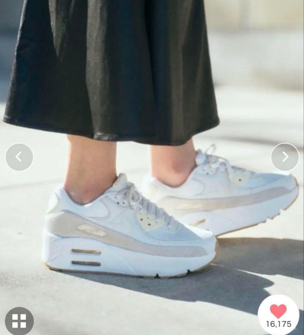 新品未使用❣️ ナイキ エア マックス 90 LV8 ホワイト スニーカー★