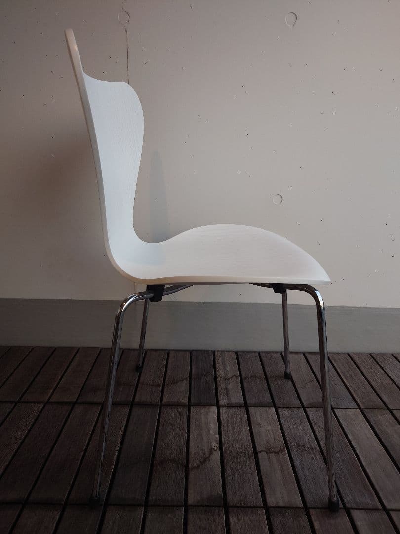 【展示品】フリッツハンセン／セブンチェア／カラードアッシュホワイト／クローム脚①