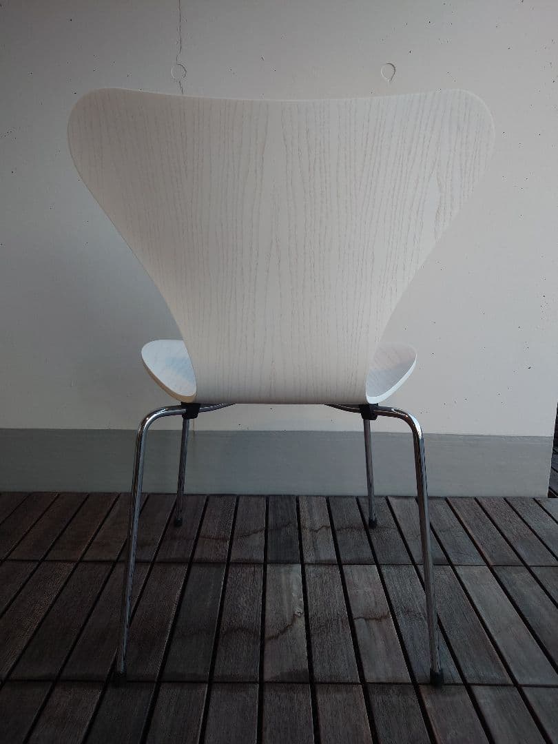 【展示品】フリッツハンセン／セブンチェア／カラードアッシュホワイト／クローム脚①