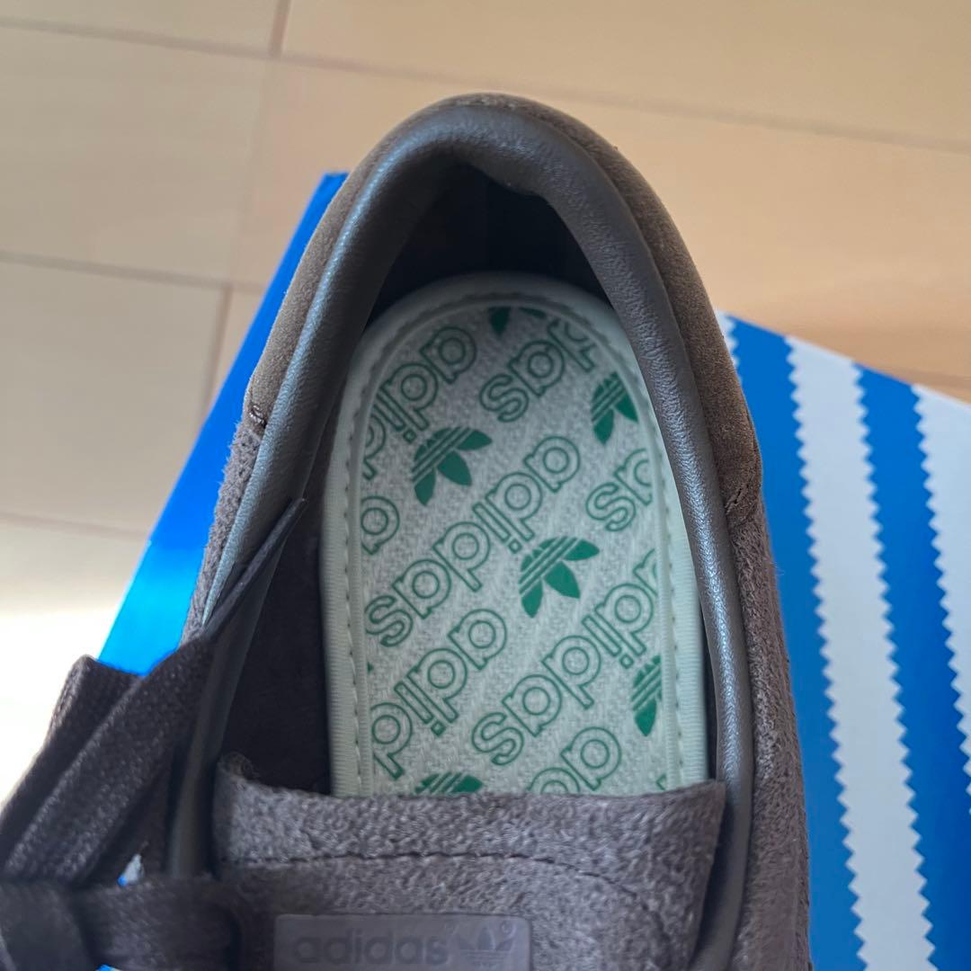 【adidas】TOBACCO タバコ GRUEN GX6941 24cm