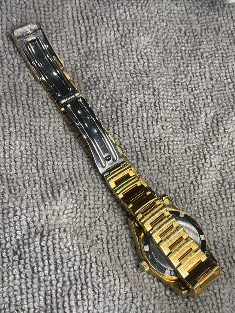 SWISS OMEGA 手巻き　レディース　正確稼働　ほぼ未使用　裏蓋シール　箱