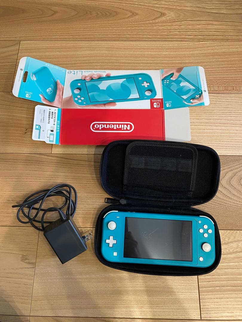 任天堂　スイッチ　ライト　ターコイズ 本体　美品