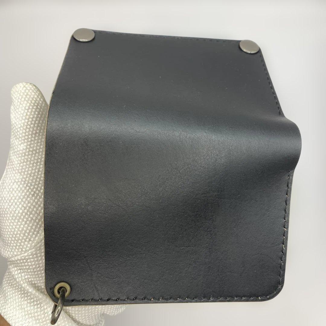 収納たくさんお札折らずに収納できる無骨な手染めミドルトラッカーウォレット BTW