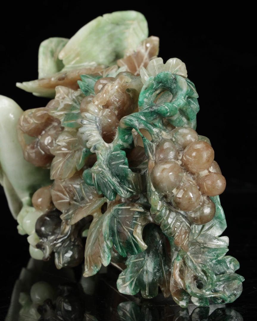 中国古玩 翡翠 玉石 鳥葡萄彫刻 960g 置物 唐物 細密彫刻 天然石 ヒスイ