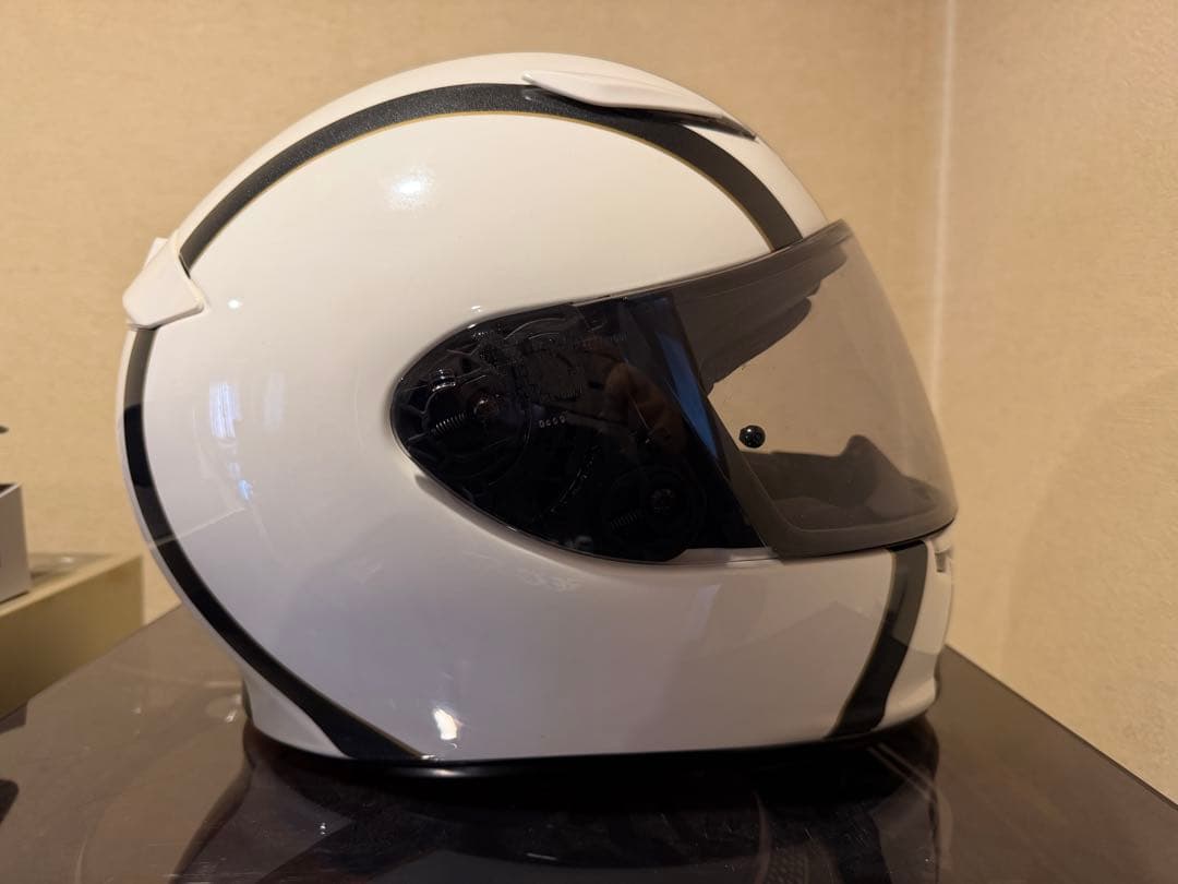 SHOEI フルフェイスヘルメット Z6 ホワイト/ブラック