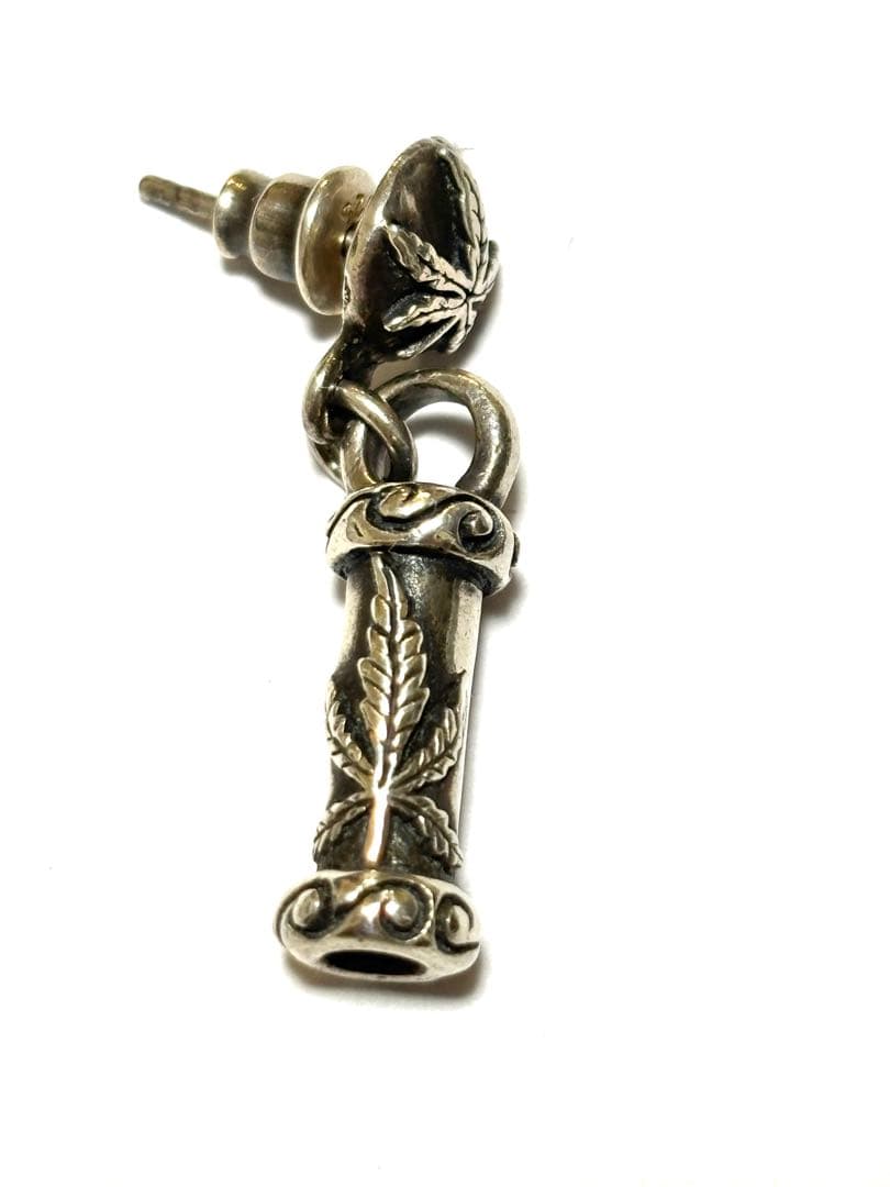 SAMOA　A&G シルバー　片耳用　ヘンプモチーフ　ゆれるピアス