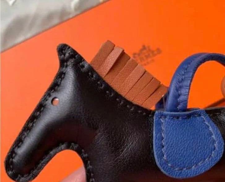 エルメス　ロデオチャーム PM レアな配色