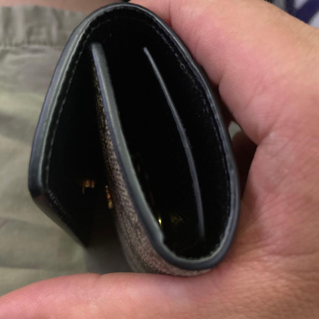 GUCCI GGロゴ キーケース 黒/ベージュ