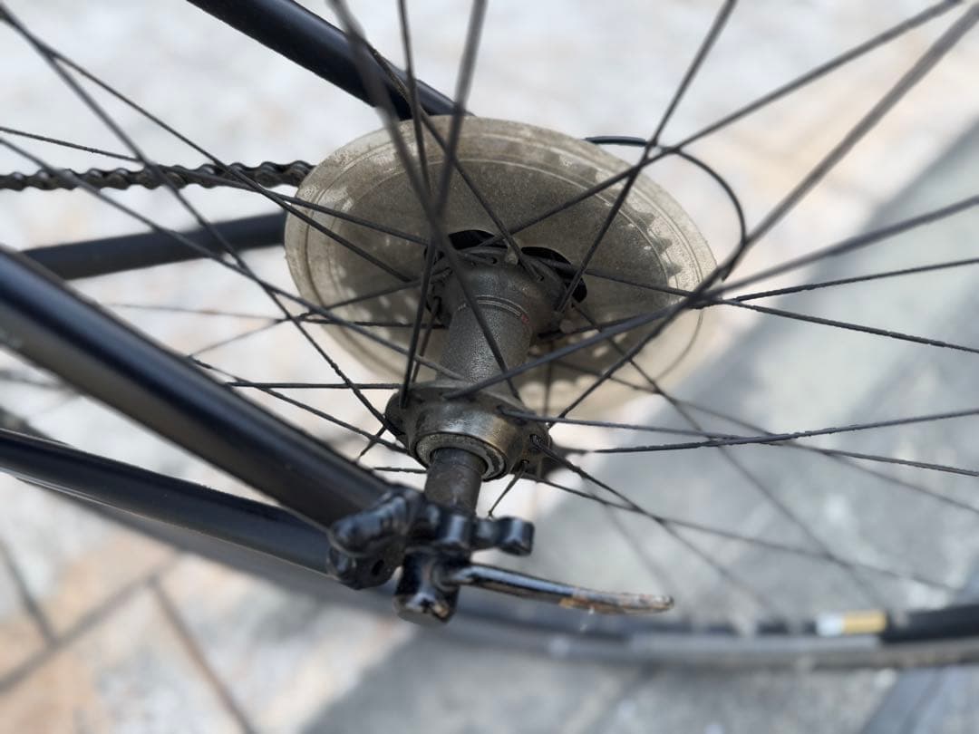 は*る様 【定価8.3万円】マットブラックTrek 大阪府引き取り可能な方限定