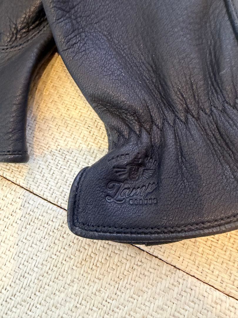 ランプグローブス スタンド ブラック Mサイズ