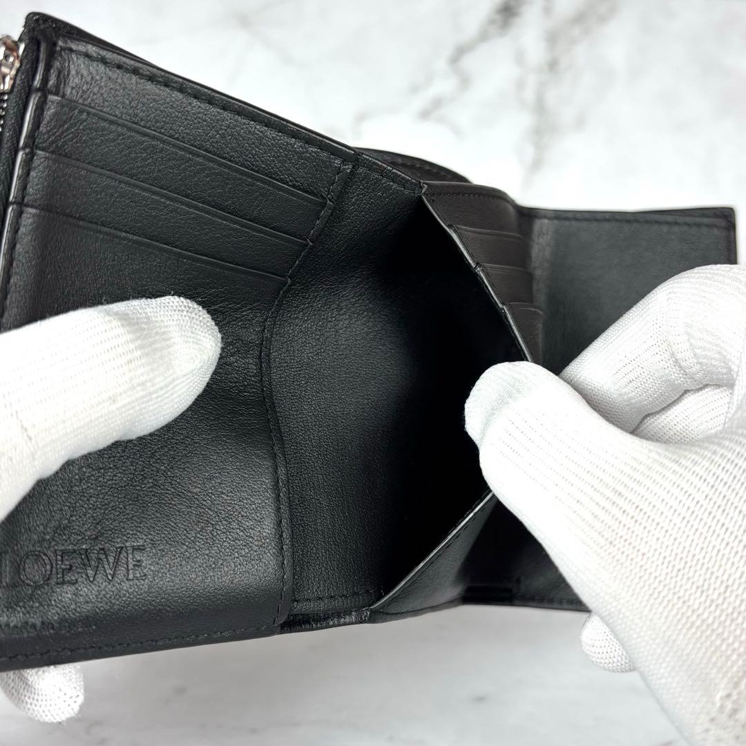 ロエベ　アナグラム　トライフォールドウォレット　三つ折り 財布