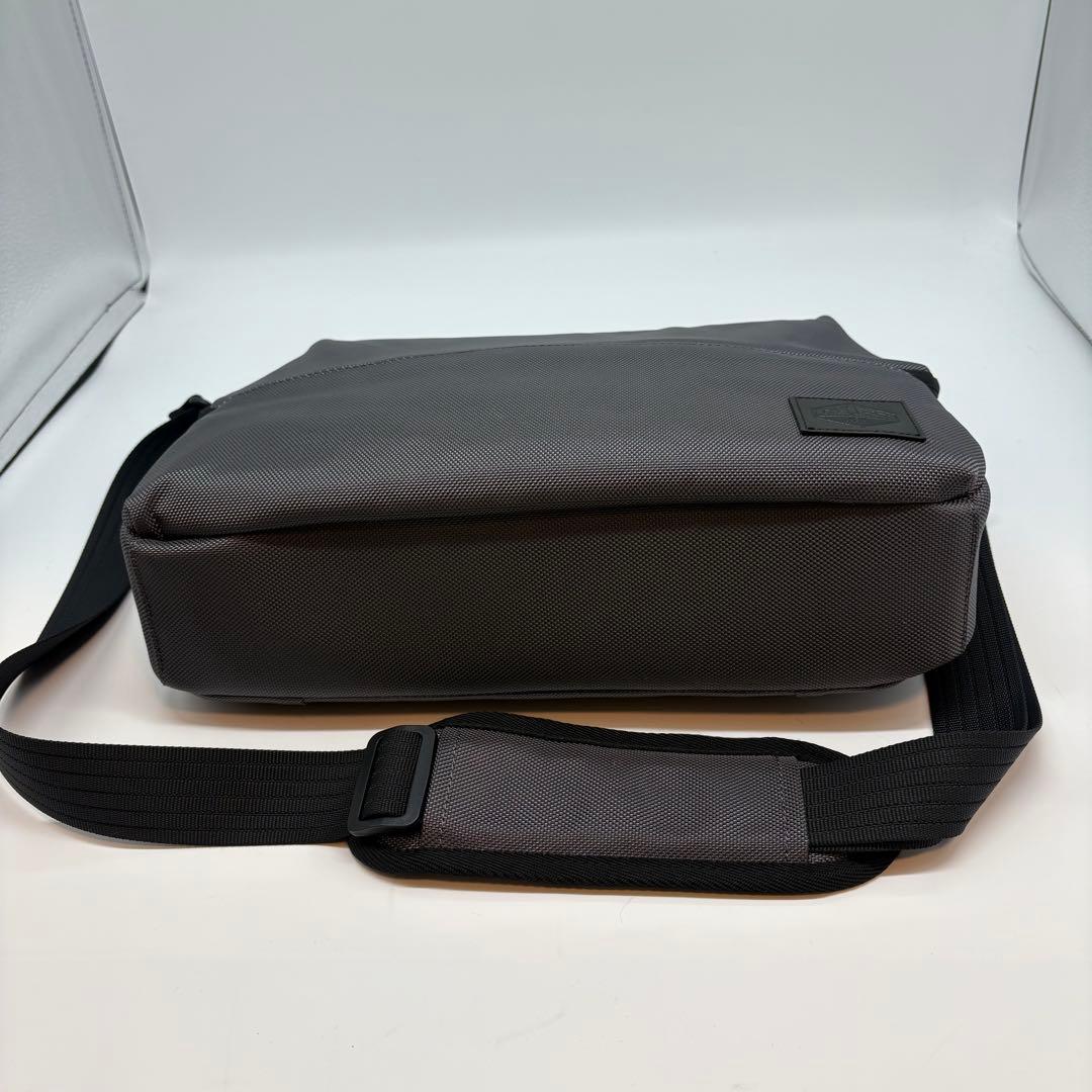 新品 SIMCLEAR TSUNAGU BAG SWIFT A4ショルダーバッグ