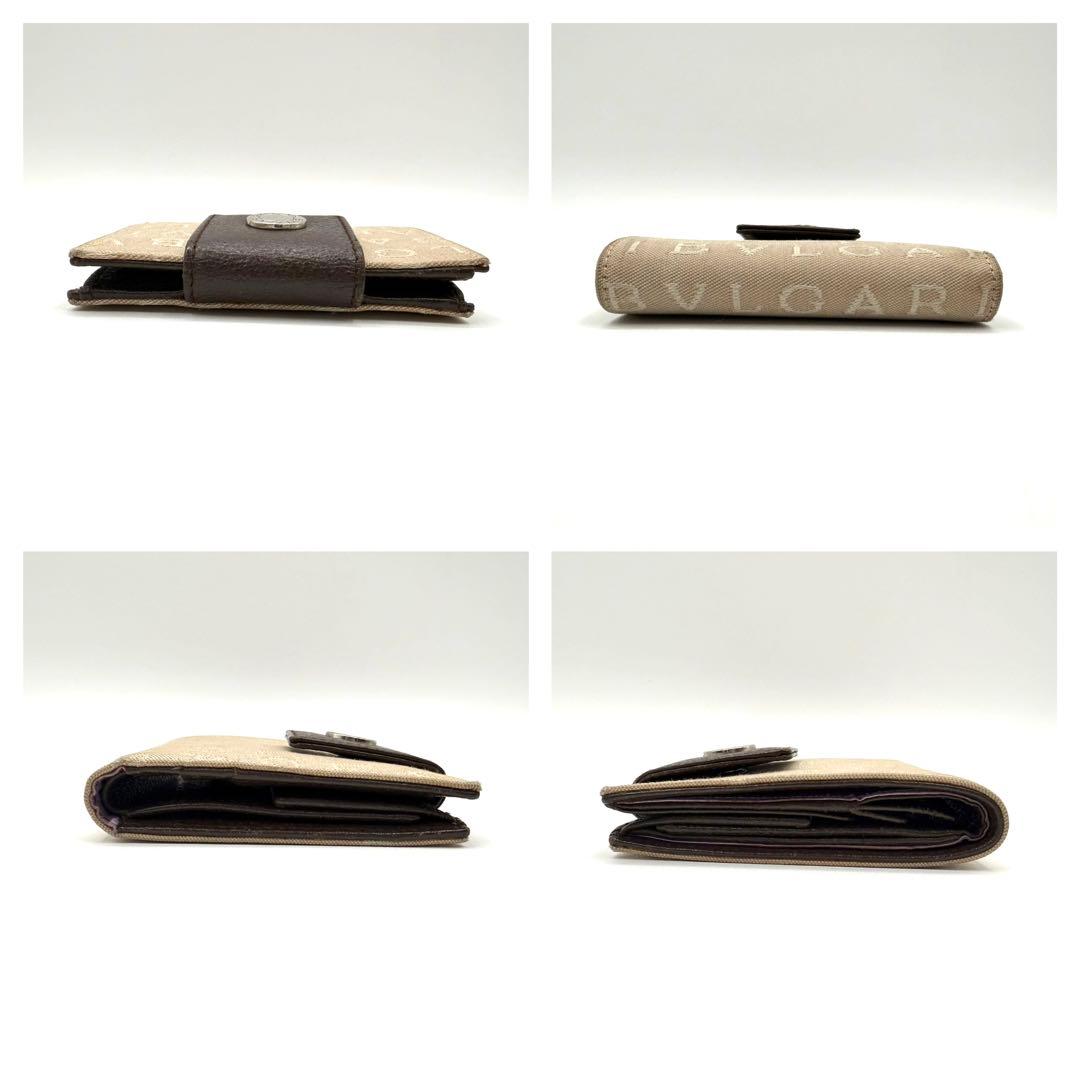 極美品　BVLGARI 二つ折り財布 ベージュ　ロゴマニア　ロゴ入り　イタリア製