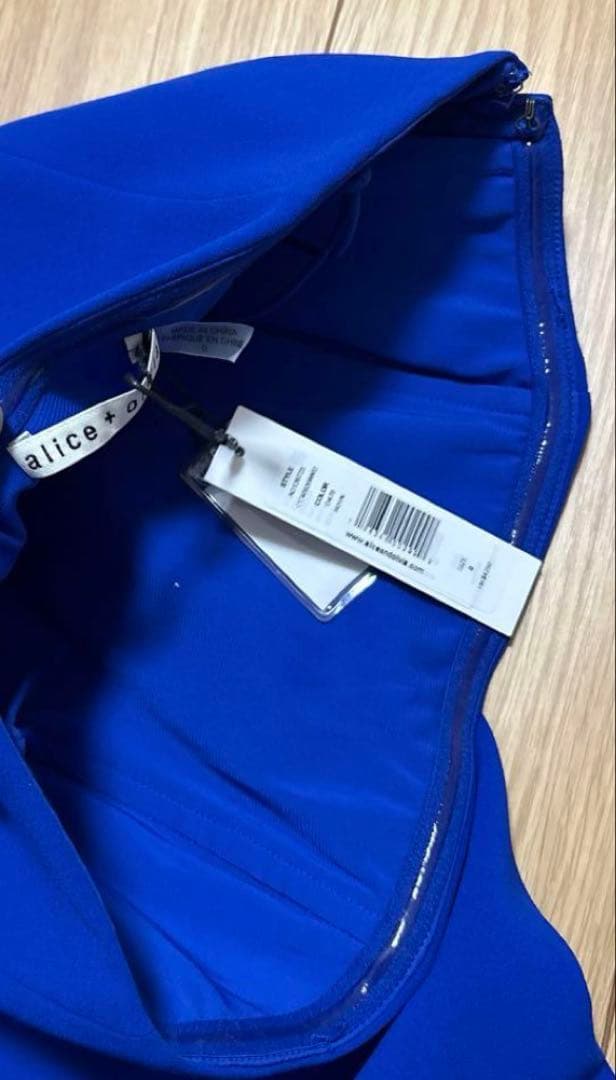 アリスアンドオリビア ストラップレスオールインワン・ドレス