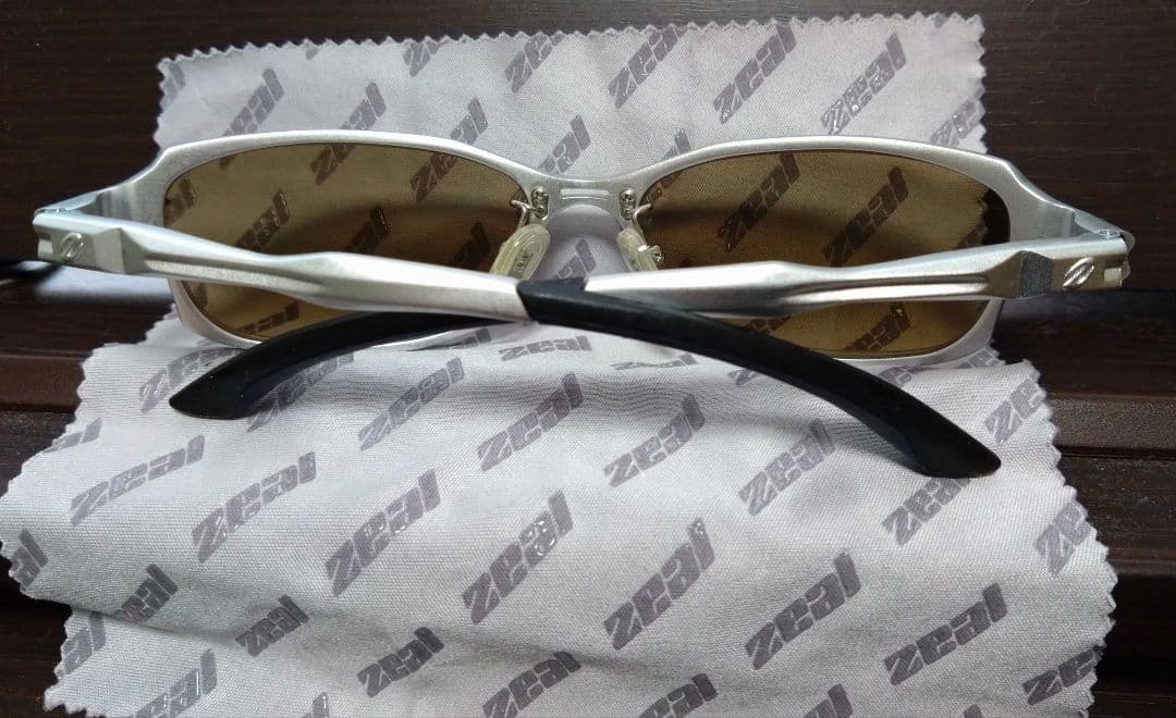 Zeal TALEX サングラス ケース付き