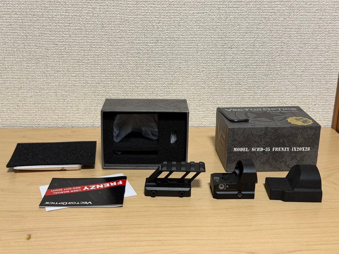 【美品】Vector ドットサイト+ ohhunt マウント セット