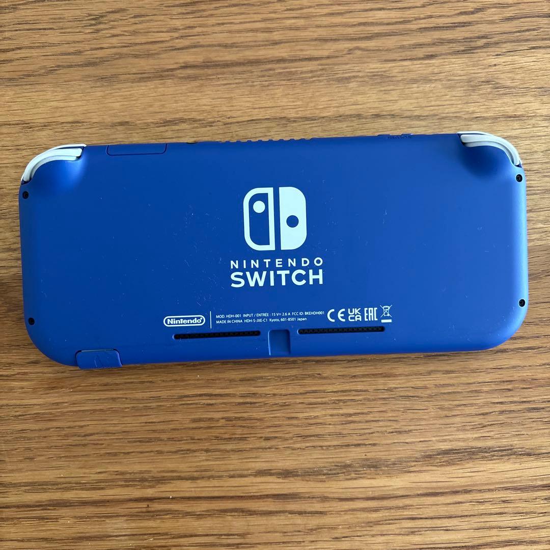 Switch ライト本体　充電器・ケース・マイクロSD付き