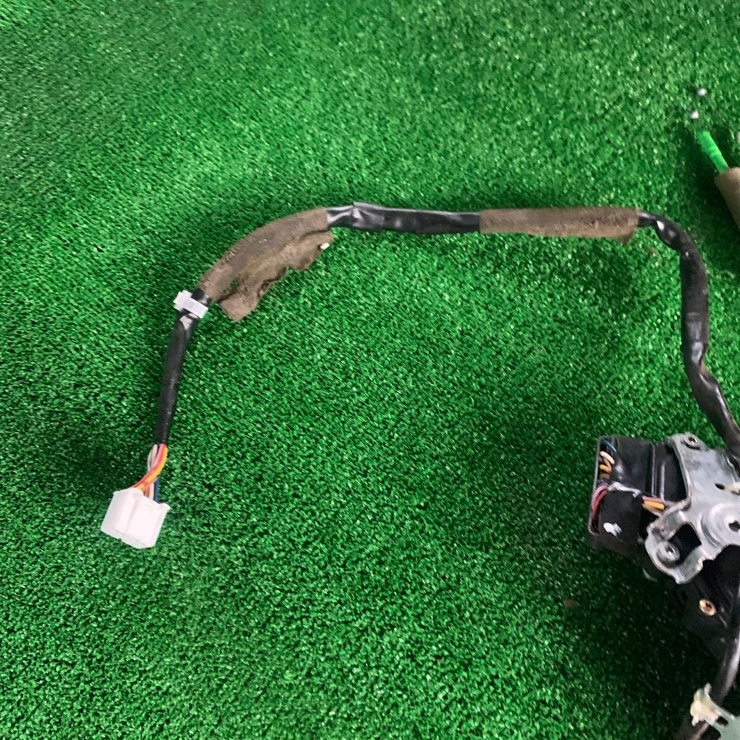 トヨタ　セルシオ　30 31 後期　純正ドアロックアクチュエーター右リア　中古品