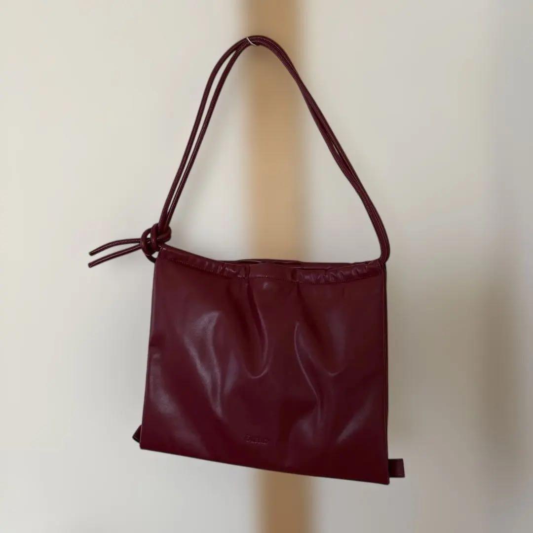 【olend】FOLDED BAG（チェリーレッド）ショルダーバッグ