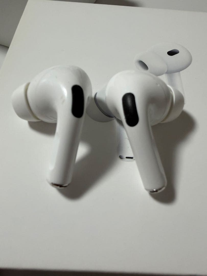 AirPods pro2 本体 ホワイト 充電ケーブル付き