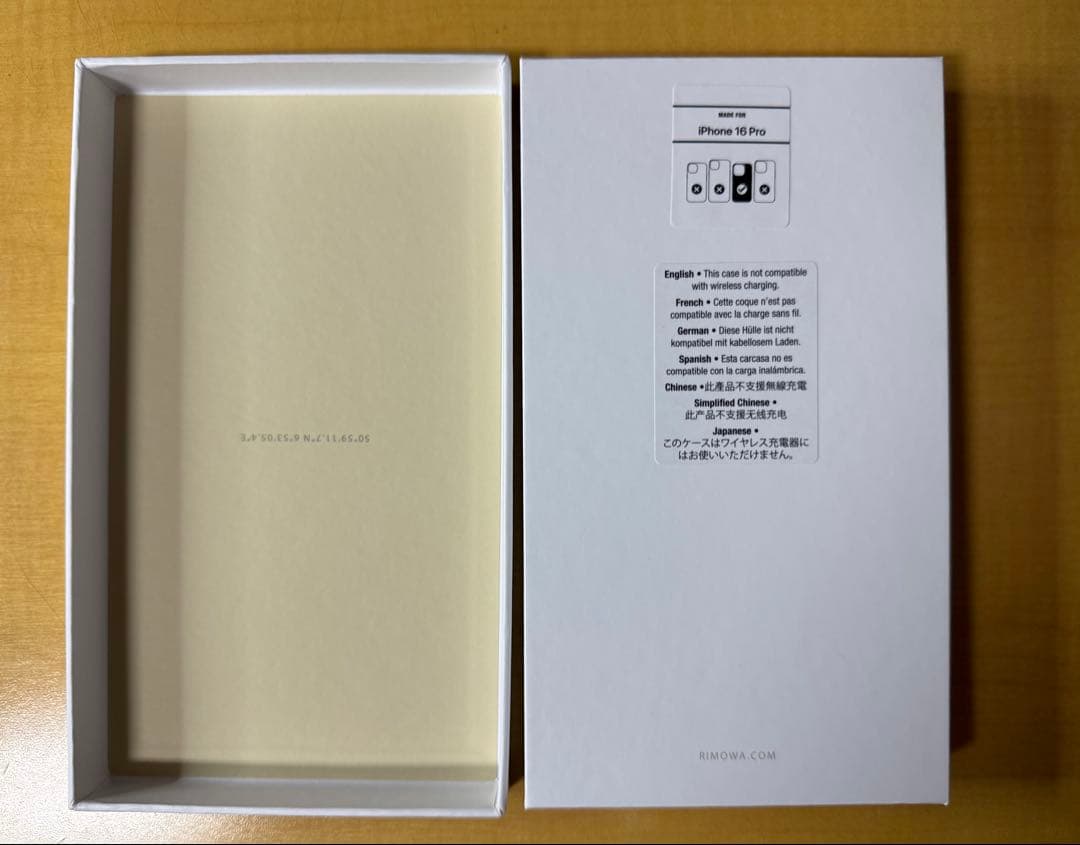 RIMOWAリモワ　iPhone 16 Proケース チタニウム