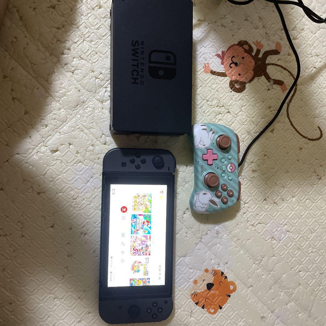 Switchブラックです。