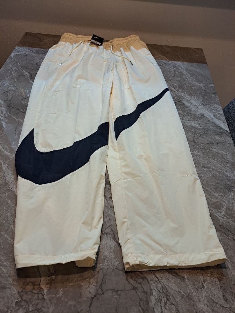 ナイキウーブンジャケットパンツXL クリーム色新品上下セット