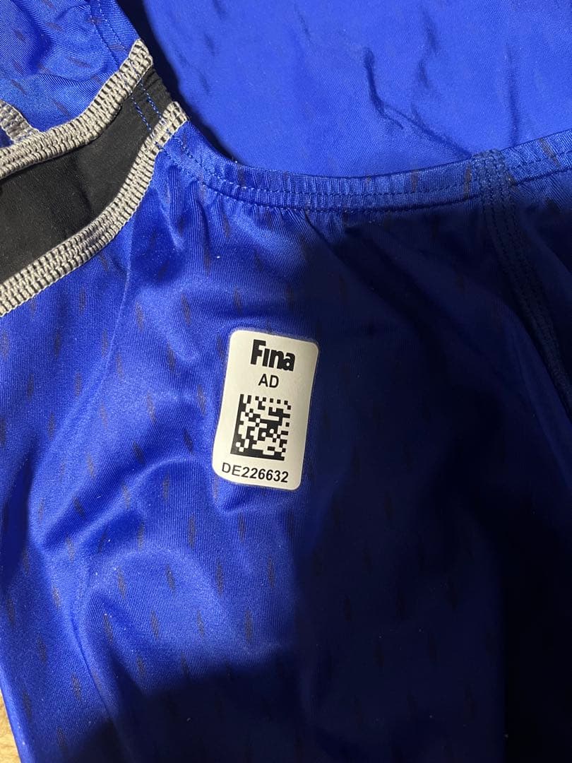 arena アリーナ　競泳水着　大会用水着　Sサイズ