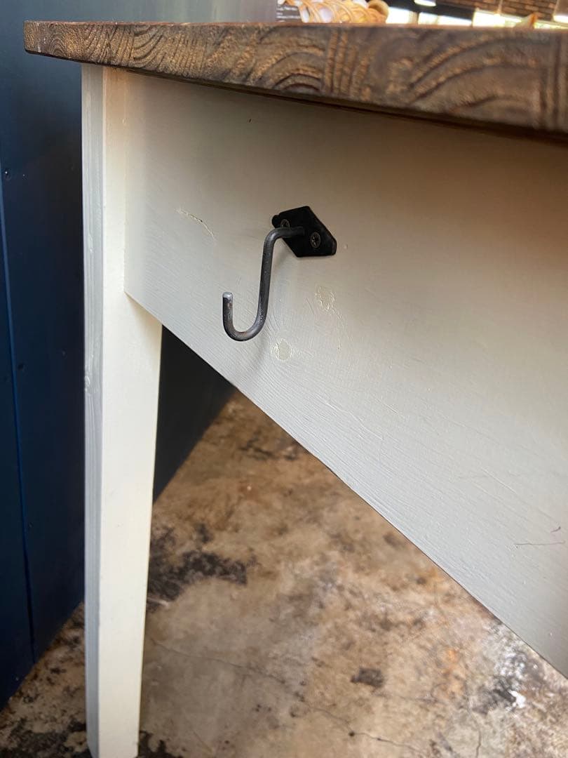 【本日限定お値下げ】木製机＊作業台