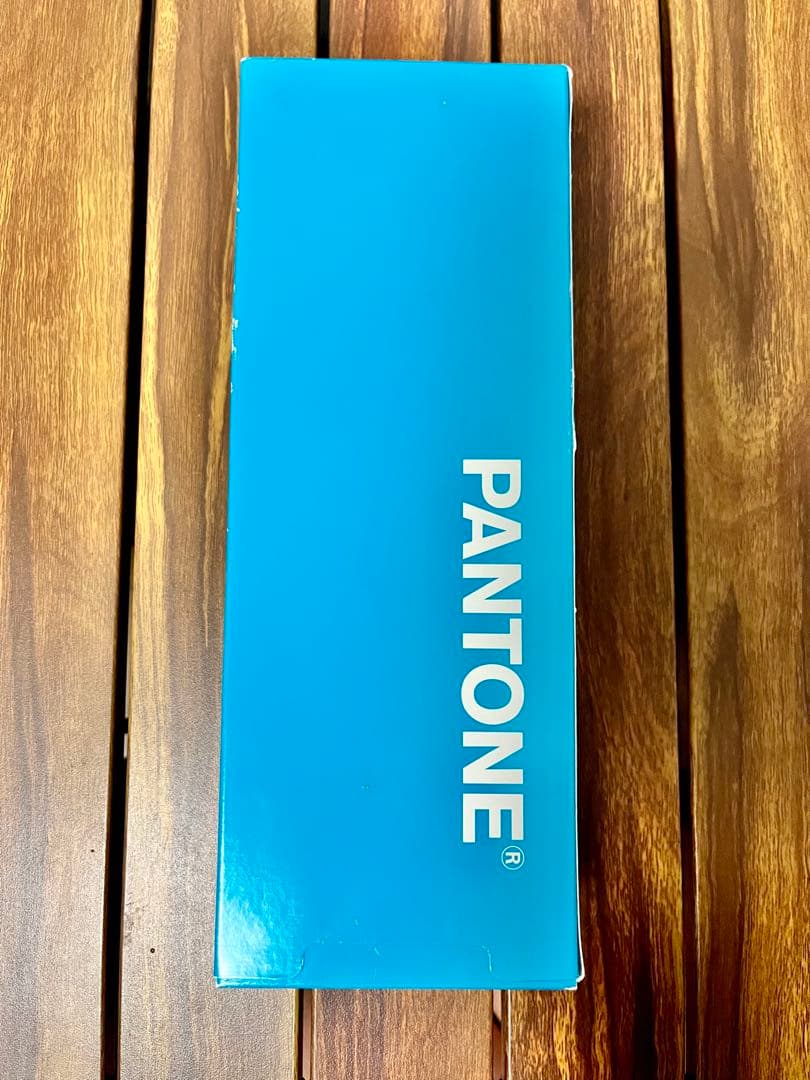 PANTONE THE PLUS SERIES カラーガイドセット