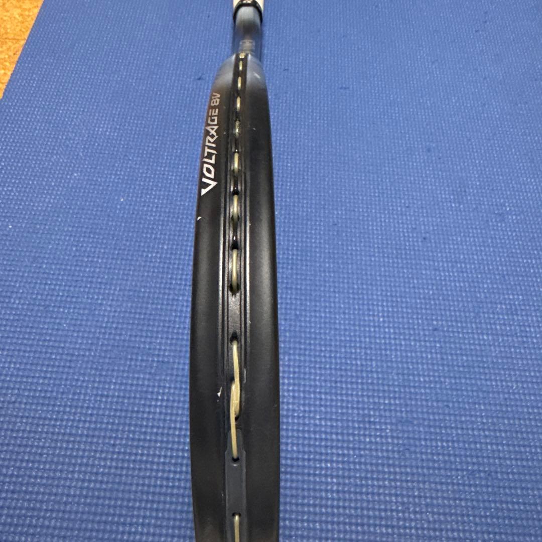 美品（ケース付）　ソフトテニス ボルトレイジ8V