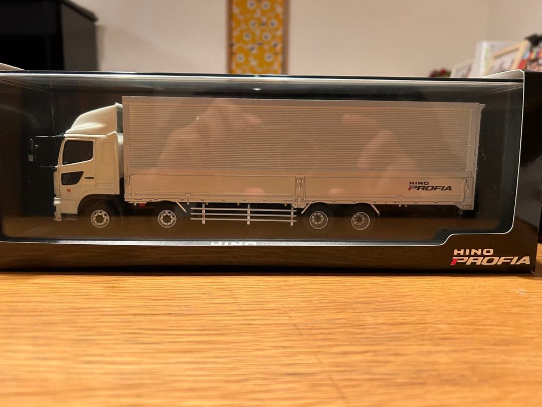 日野 プロフィア　1/43 　モデルカー