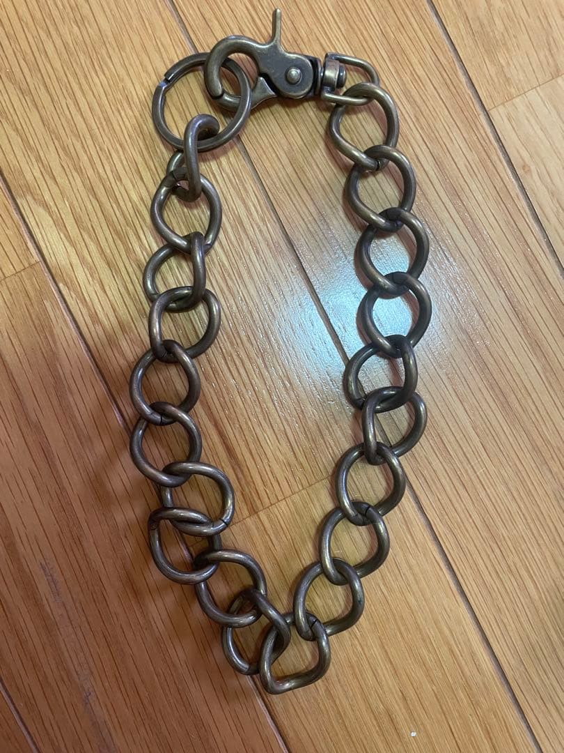 HTC ウォレットチェーン付き　スタッズ　長財布