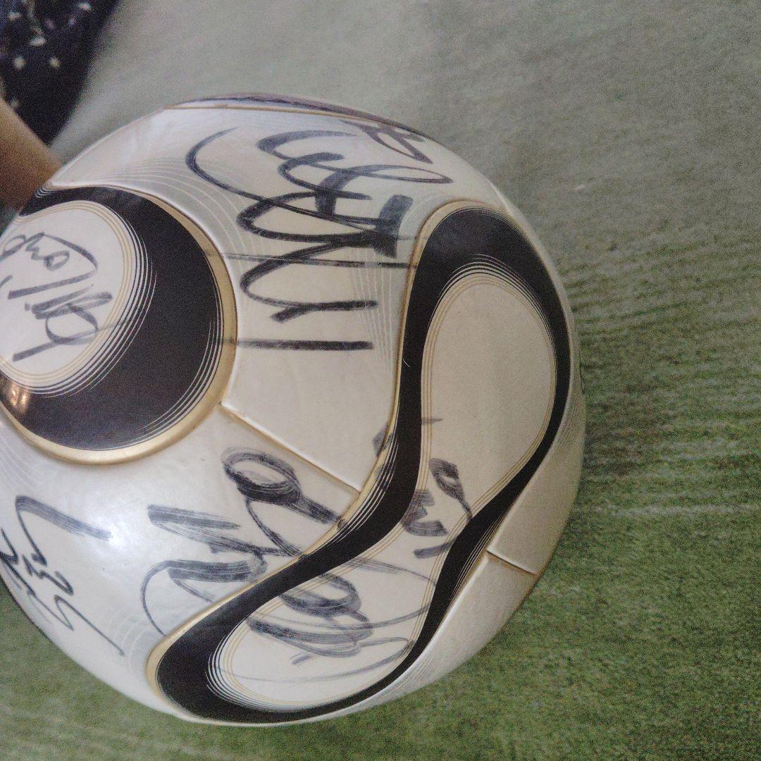 2006年ドイツワールドカップ　jリーグ記念ボール　チームガイスト　サイン多数