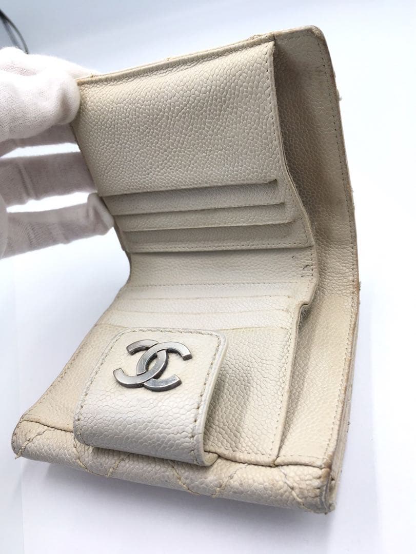 シャネル　CHANEL キャビアスキン　財布