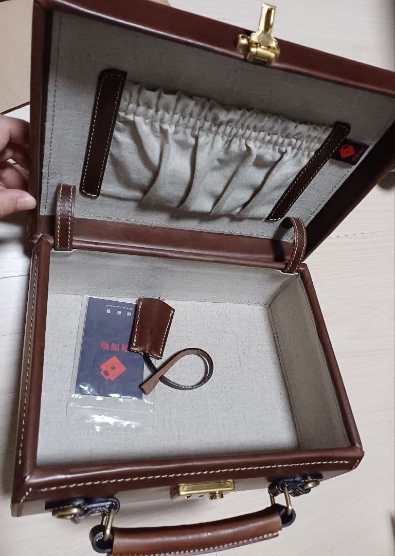 マスミ鞄嚢　豆アタッシュケース　ヌメ革　チョコ