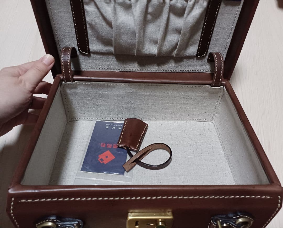 マスミ鞄嚢　豆アタッシュケース　ヌメ革　チョコ