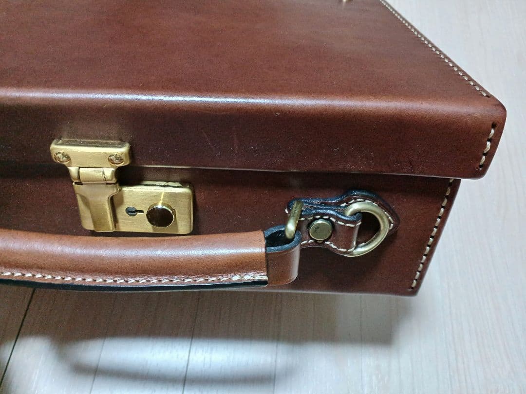 マスミ鞄嚢　豆アタッシュケース　ヌメ革　チョコ